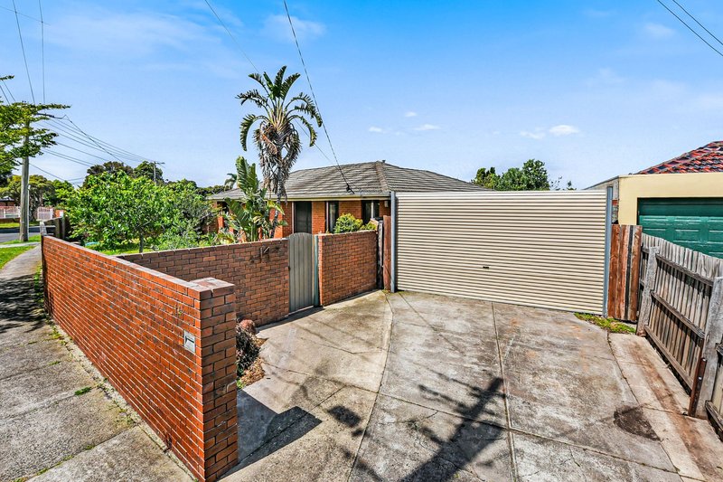 Photo - 14 Parkmore Road, Keysborough VIC 3173 - Image 2