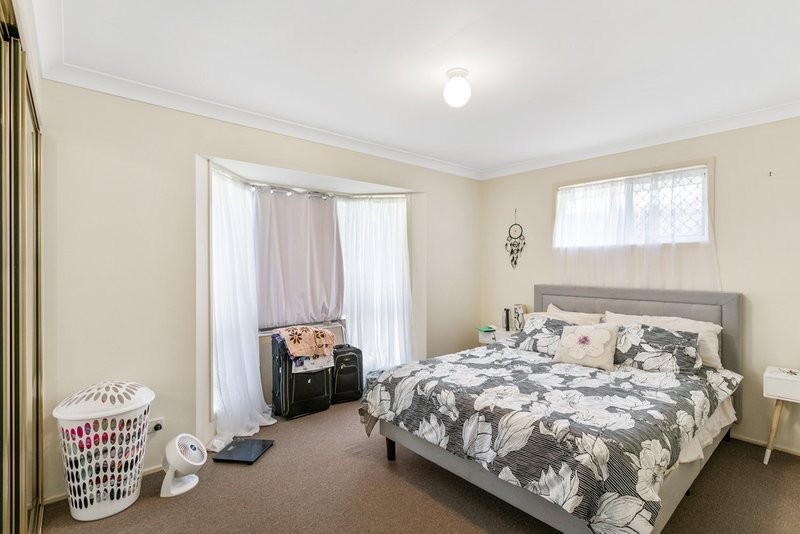 Photo - 14 Parkview Street, Morayfield QLD 4506 - Image 6