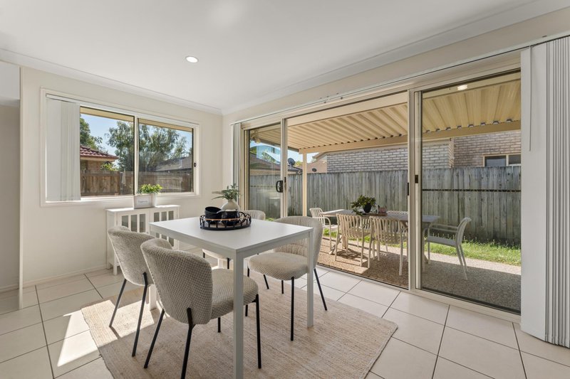Photo - 14 Parkvista Lane, Eagleby QLD 4207 - Image 7
