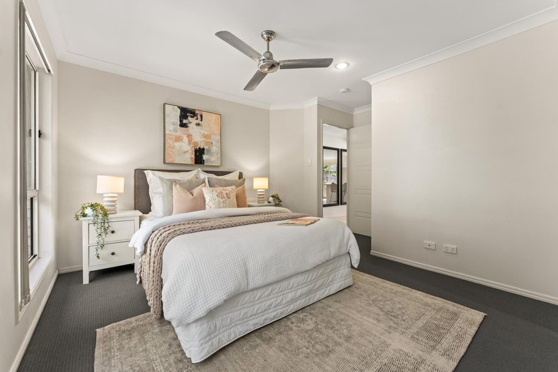 Photo - 14 Parkvista Lane, Eagleby QLD 4207 - Image 11