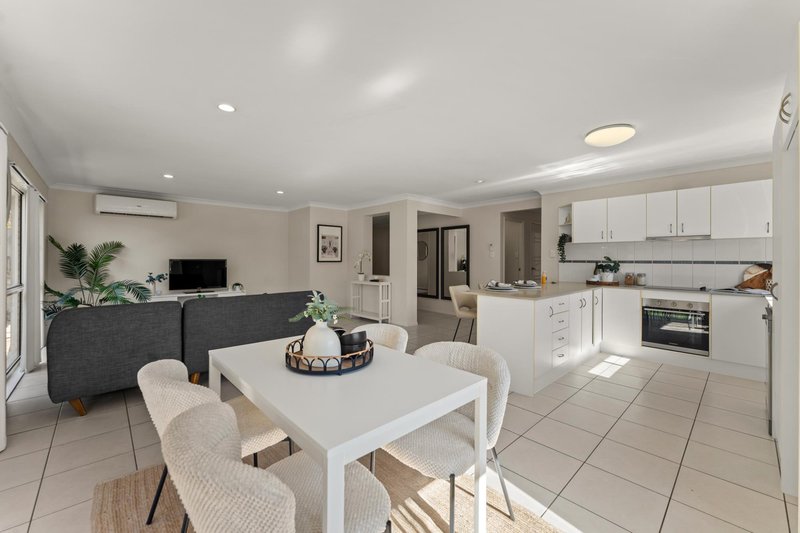 Photo - 14 Parkvista Lane, Eagleby QLD 4207 - Image 16
