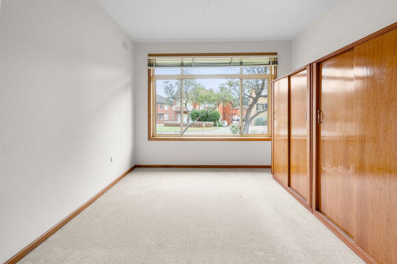 Photo - 14 Parry Avenue, Narwee NSW 2209 - Image 3