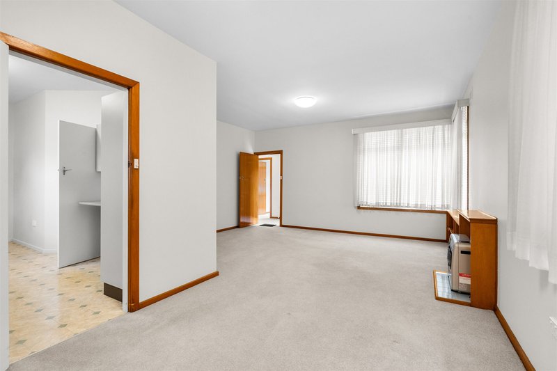 Photo - 14 Parry Avenue, Narwee NSW 2209 - Image 4
