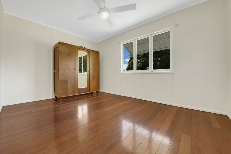 Photo - 14 Paterson Street, West Gladstone QLD 4680 - Image 8