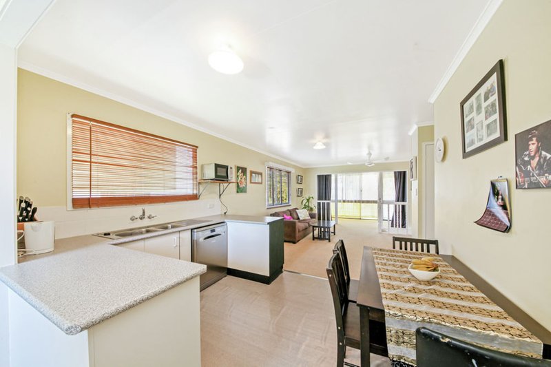 Photo - 14 Patricks Road, Arana Hills QLD 4054 - Image 5