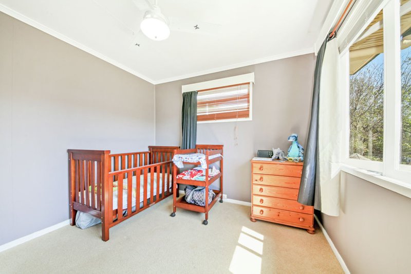 Photo - 14 Patricks Road, Arana Hills QLD 4054 - Image 9