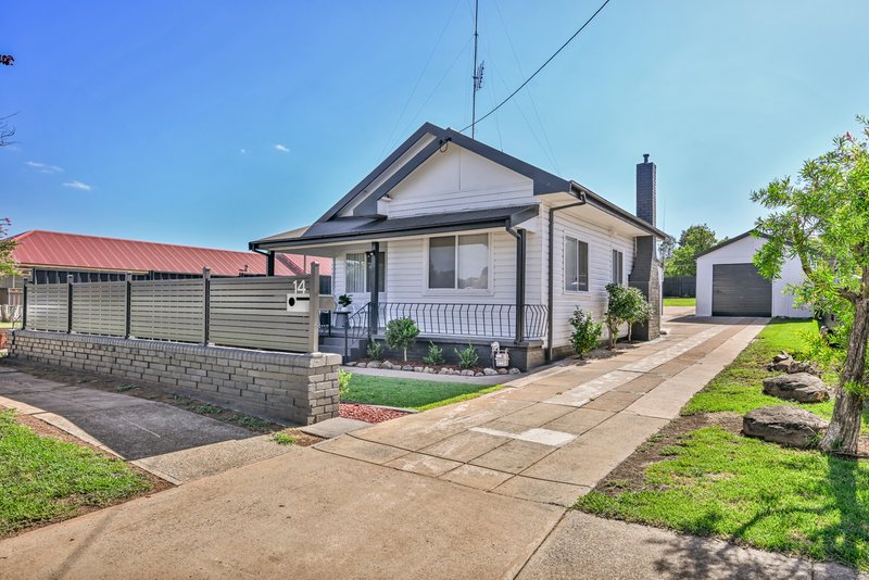 14 Peak Hill Road, Parkes NSW 2870