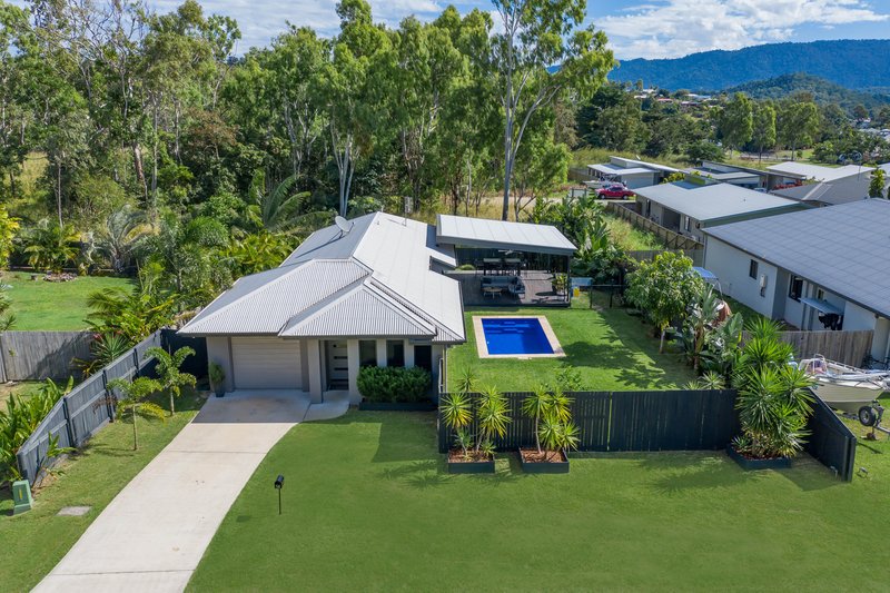 14 Pearl Street, Cannonvale QLD 4802