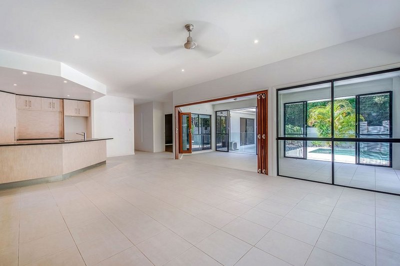 Photo - 14 Peatling Lane, Twin Waters QLD 4564 - Image 15