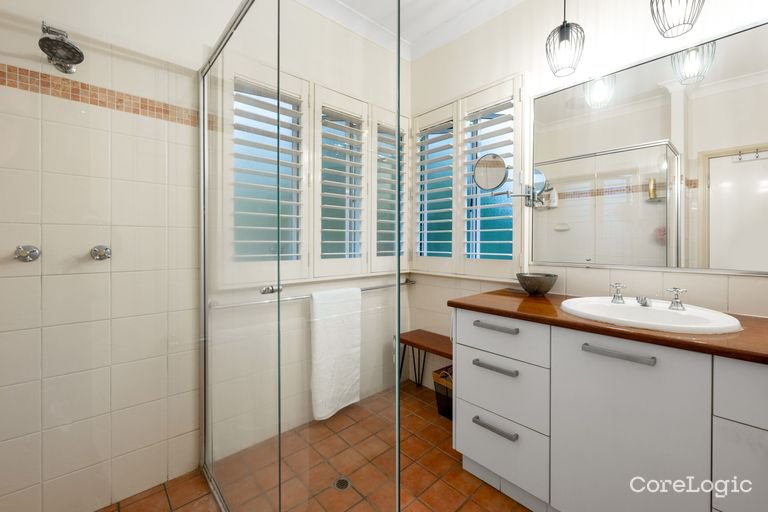 Photo - 14 Pembroke Street, Carina QLD 4152 - Image 10