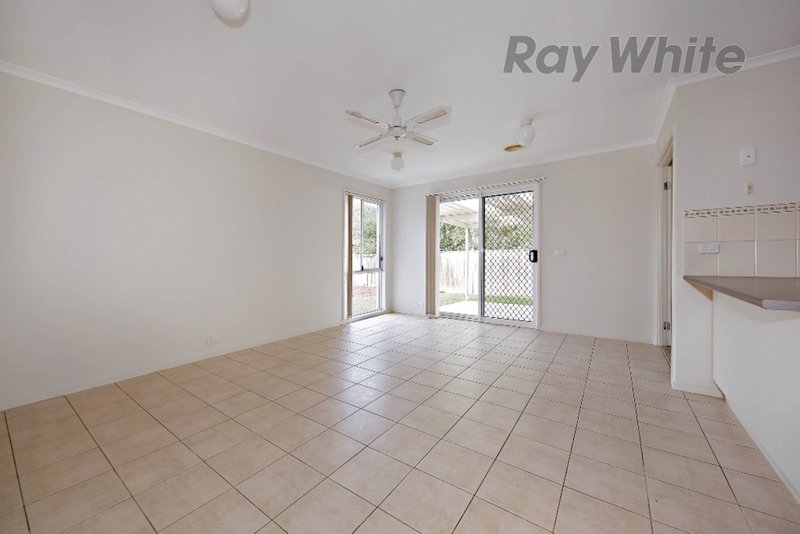 Photo - 14 Peppercorn Court, Point Cook VIC 3030 - Image 6