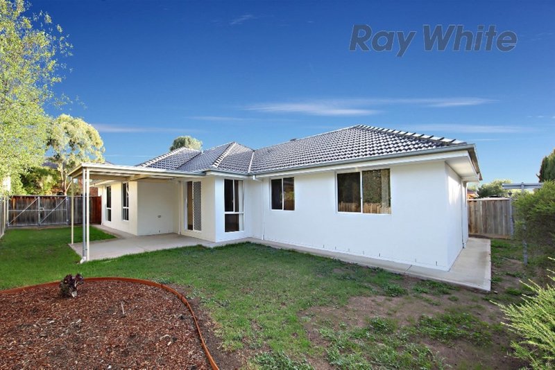 Photo - 14 Peppercorn Court, Point Cook VIC 3030 - Image 11