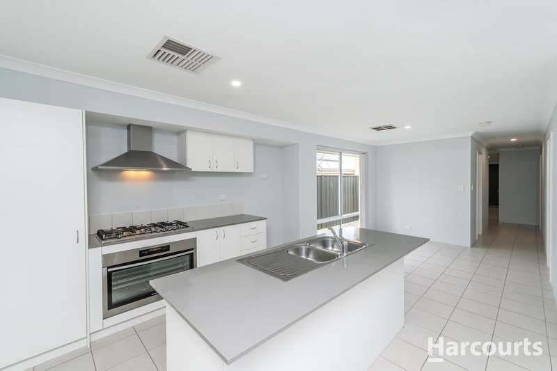 14 Petal Street, Banksia Grove WA 6031