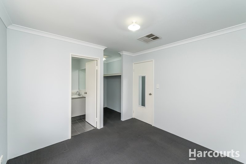 Photo - 14 Petal Street, Banksia Grove WA 6031 - Image 12