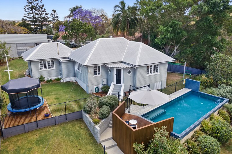 Photo - 14 Phalerum Avenue, Seven Hills QLD 4170 - Image 1