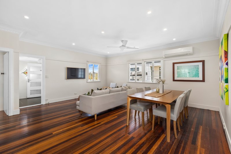 Photo - 14 Phalerum Avenue, Seven Hills QLD 4170 - Image 3