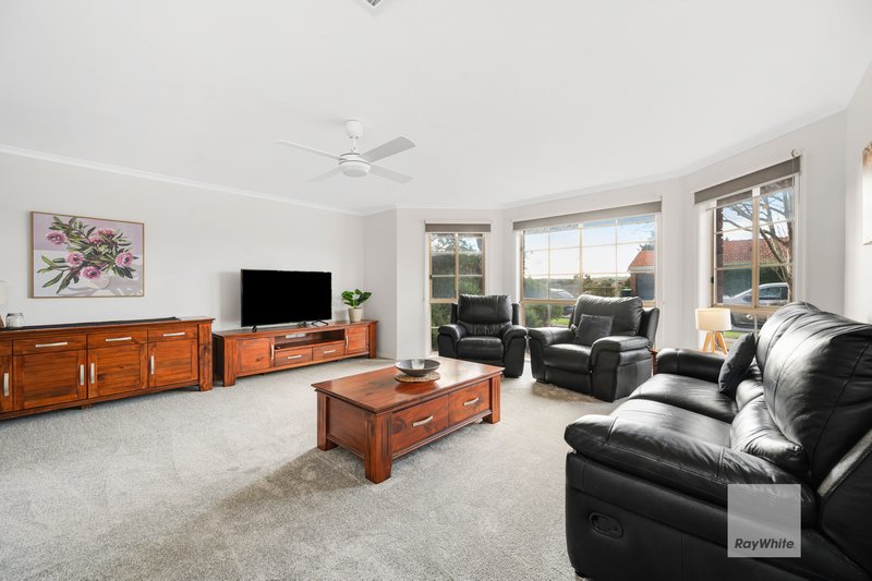 Photo - 14 Piccadilly Court, Greenvale VIC 3059 - Image 7
