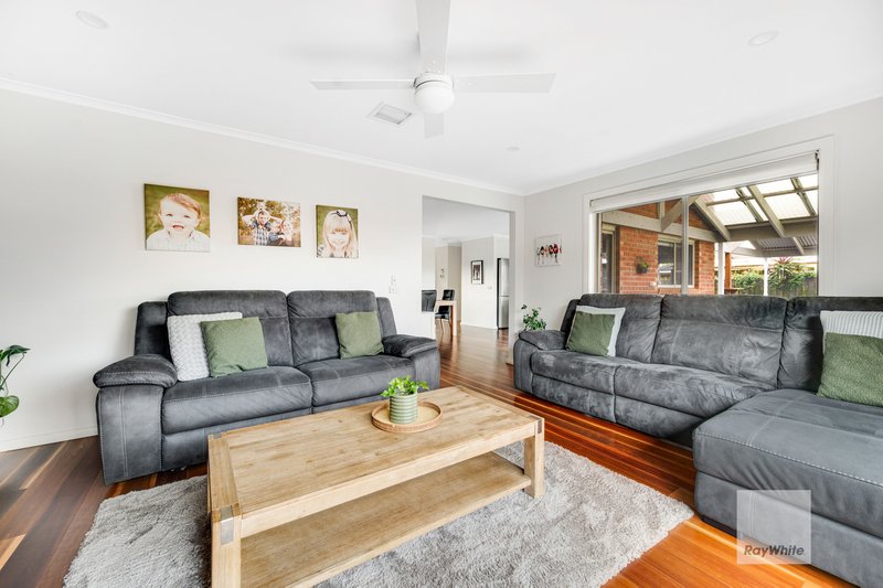 Photo - 14 Piccadilly Court, Greenvale VIC 3059 - Image 14