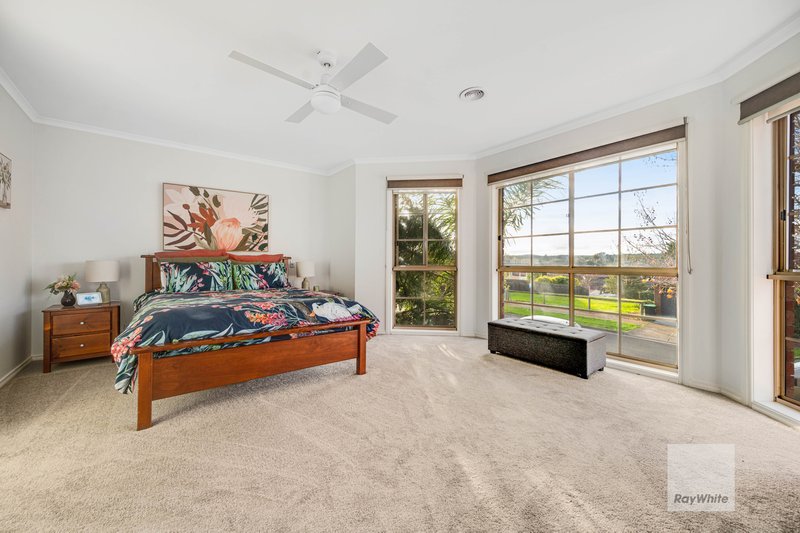 Photo - 14 Piccadilly Court, Greenvale VIC 3059 - Image 18