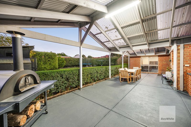 Photo - 14 Piccadilly Court, Greenvale VIC 3059 - Image 23