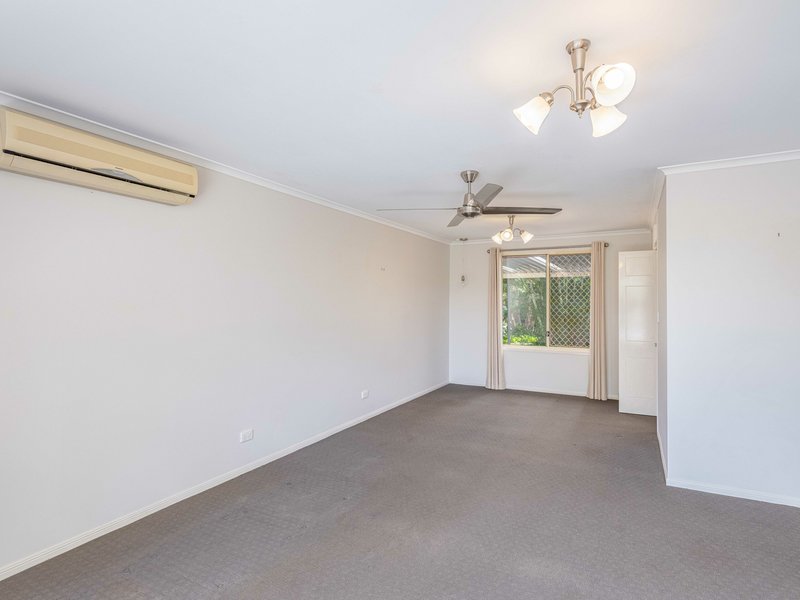 Photo - 14 Piccadilly Dr , Southside QLD 4570 - Image 9