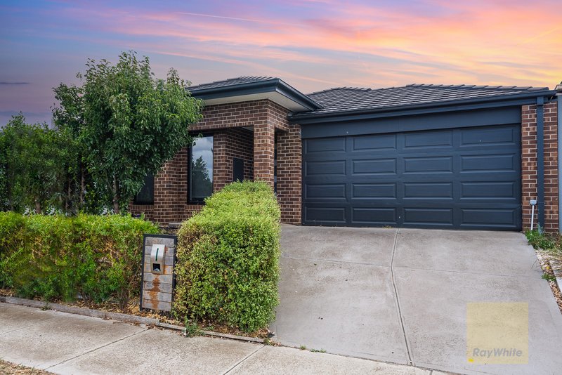 Photo - 14 Pillar Road, Wyndham Vale VIC 3024 - Image 1