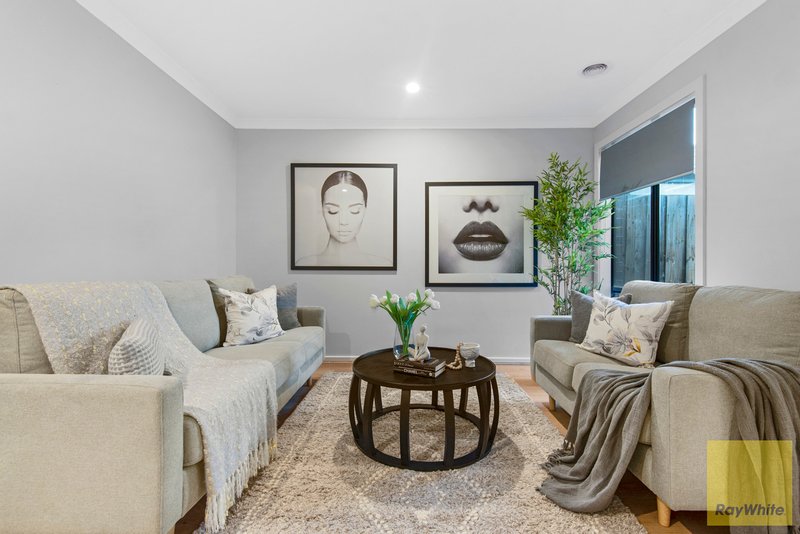 Photo - 14 Pillar Road, Wyndham Vale VIC 3024 - Image 6