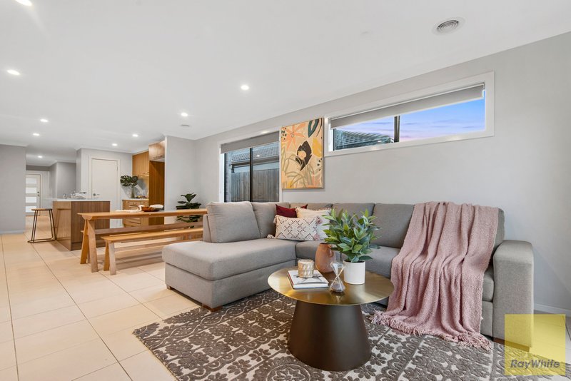 Photo - 14 Pillar Road, Wyndham Vale VIC 3024 - Image 12