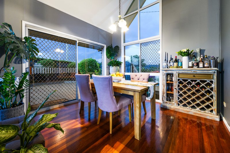 Photo - 14 Pimelea Street, Everton Hills QLD 4053 - Image 7