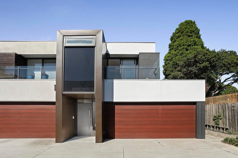 Photo - 14 Pin Oak Court, Canterbury VIC 3126 - Image 2