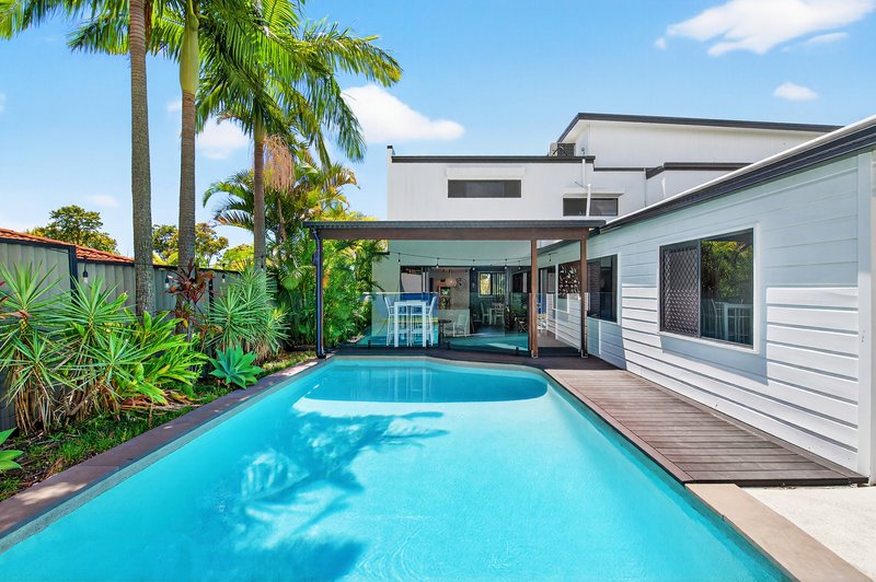 Photo - 14 Pinaroo Crescent, Ashmore QLD 4214 - Image 11