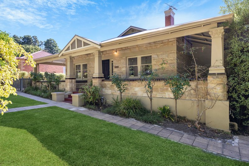 14 Pine Ave , Hahndorf SA 5245