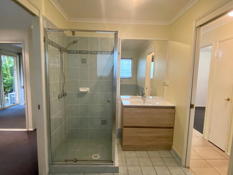 Photo - 14 Pinehill Drive, Oxenford QLD 4210 - Image 9
