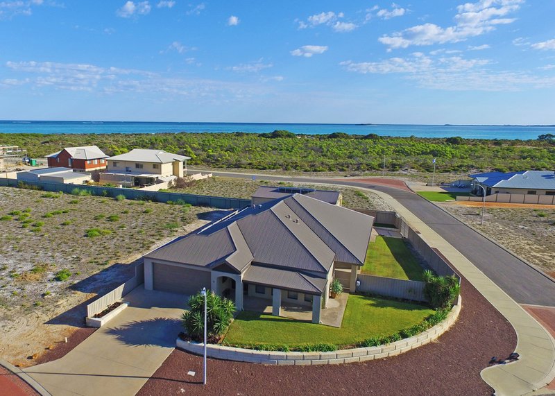 14 Pinetree Circuit, Jurien Bay WA 6516