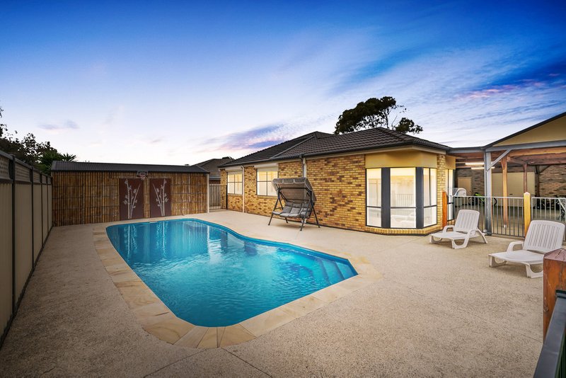 Photo - 14 Pineview Court, Werribee VIC 3030 - Image 8