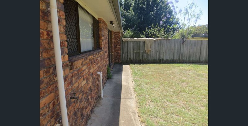 Photo - 1/4 Pitcairn Street, Raceview QLD 4305 - Image 10