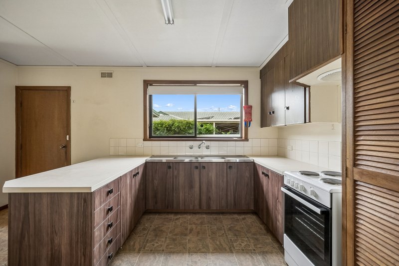 Photo - 14 Ponting Street, Tatura VIC 3616 - Image 3