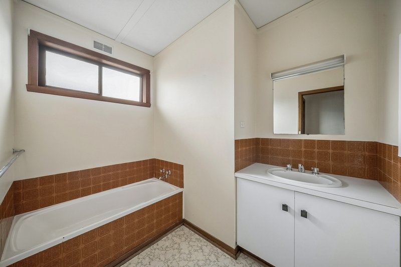 Photo - 14 Ponting Street, Tatura VIC 3616 - Image 7