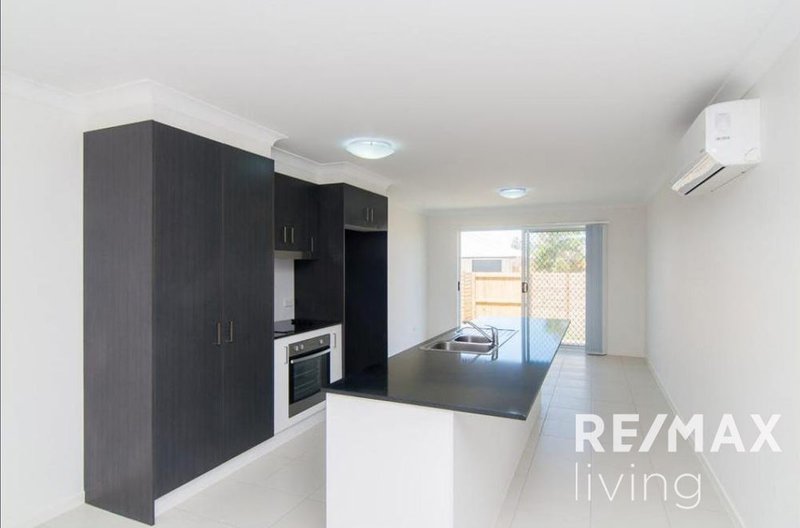 Photo - 1/4 Poole Court, Caboolture QLD 4510 - Image 3