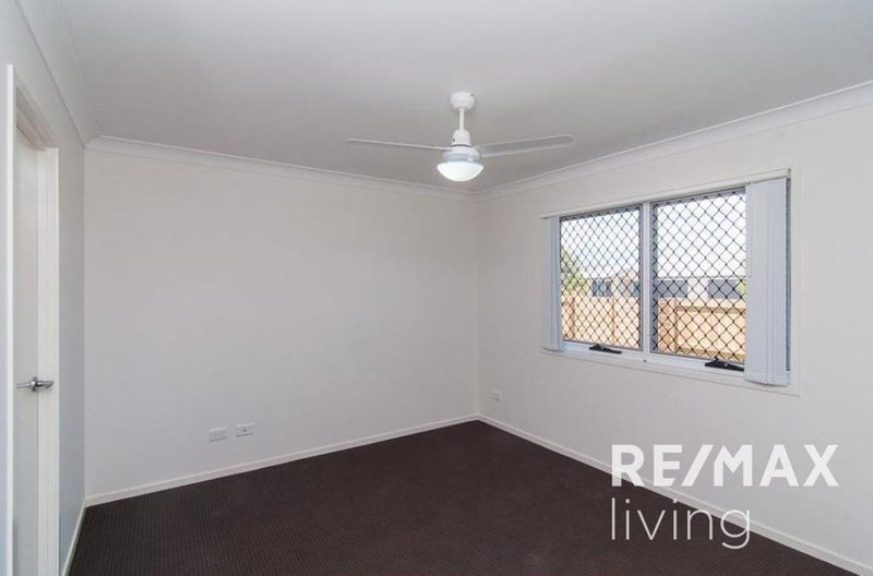 Photo - 1/4 Poole Court, Caboolture QLD 4510 - Image 4