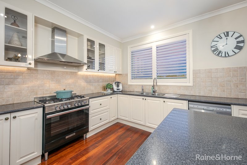 Photo - 14 Possum Tail Run, Sunbury VIC 3429 - Image 6