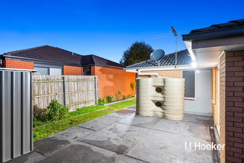 Photo - 1/4 Providence Drive, Cranbourne West VIC 3977 - Image 12