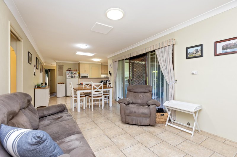 Photo - 14 Quambi Street, Hillvue NSW 2340 - Image 3