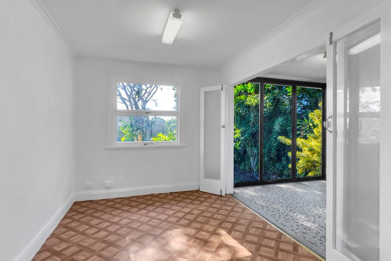 Photo - 14 Queen Street, Parramatta Park QLD 4870 - Image 13