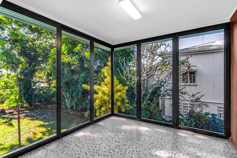 Photo - 14 Queen Street, Parramatta Park QLD 4870 - Image 15