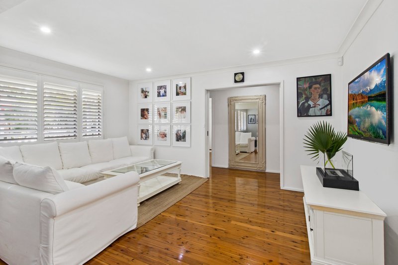 Photo - 14 Quota Avenue, Chipping Norton NSW 2170 - Image 2