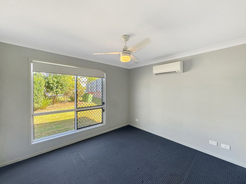 Photo - 1/4 Radmila Court, Bellbird Park QLD 4300 - Image 6