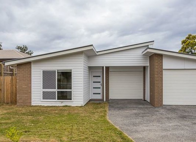 Photo - 1/4 Radmila Court, Bellbird Park QLD 4300 - Image 2