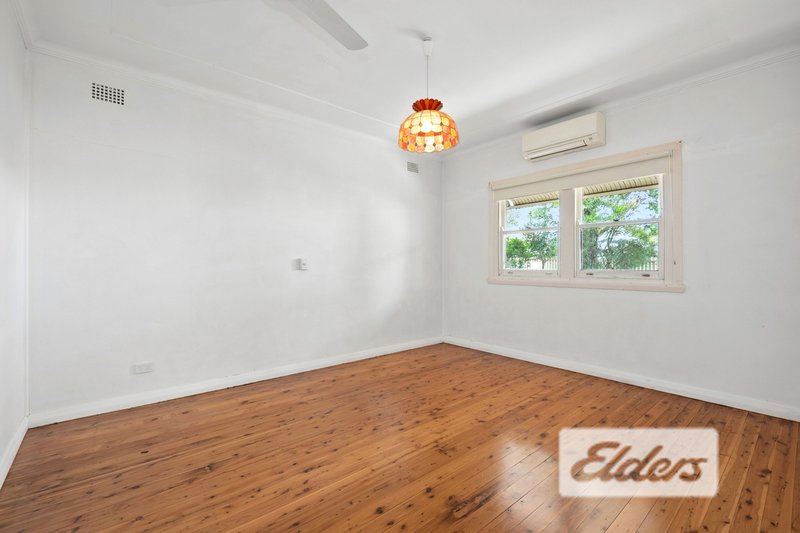 Photo - 14 Rae Street, Birmingham Gardens NSW 2287 - Image 4