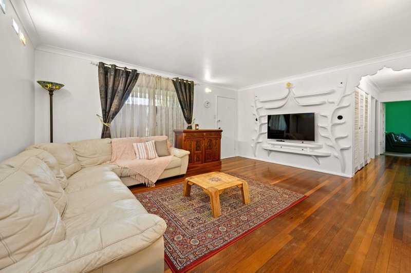 Photo - 14 Ramita Street, Holland Park West QLD 4121 - Image 5